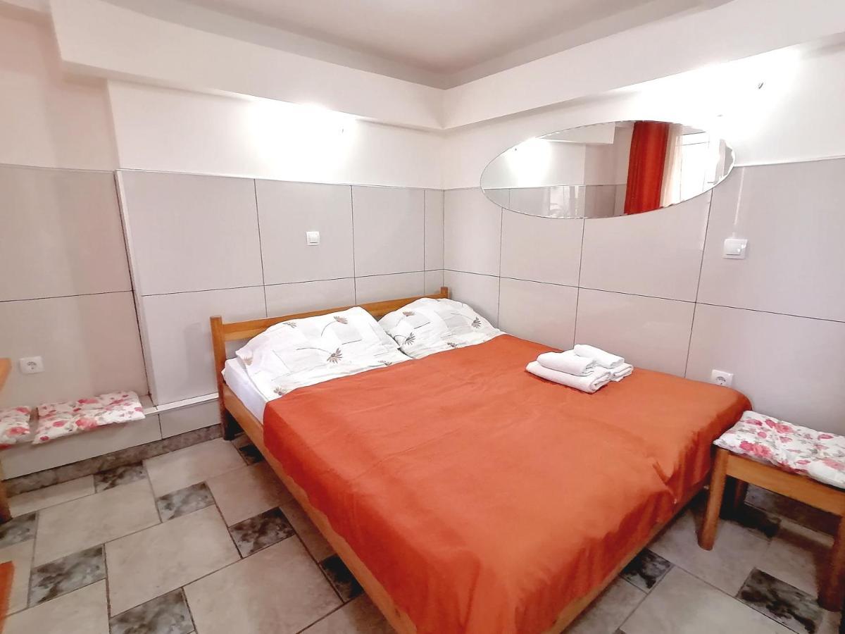 Vila Kosta City Center Port Ohrid Esterno foto