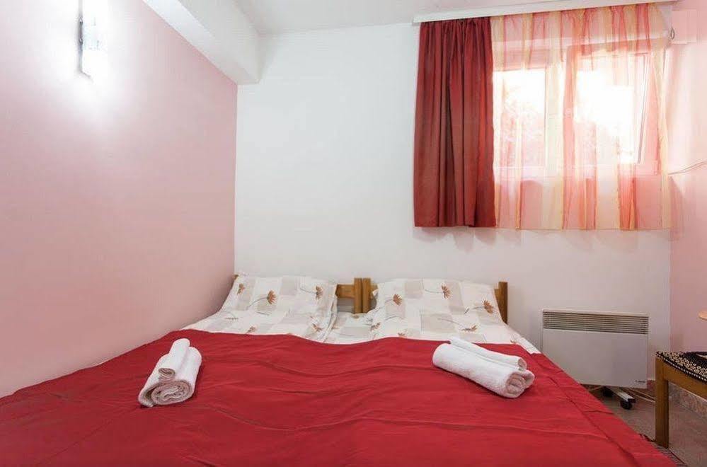 Vila Kosta City Center Port Ohrid Esterno foto